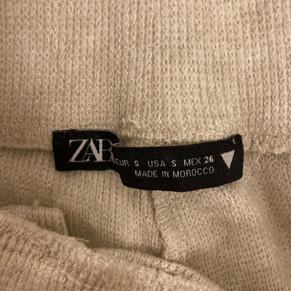 Zara Cardigan and Pants Lounge Set - Picture 6 of 7